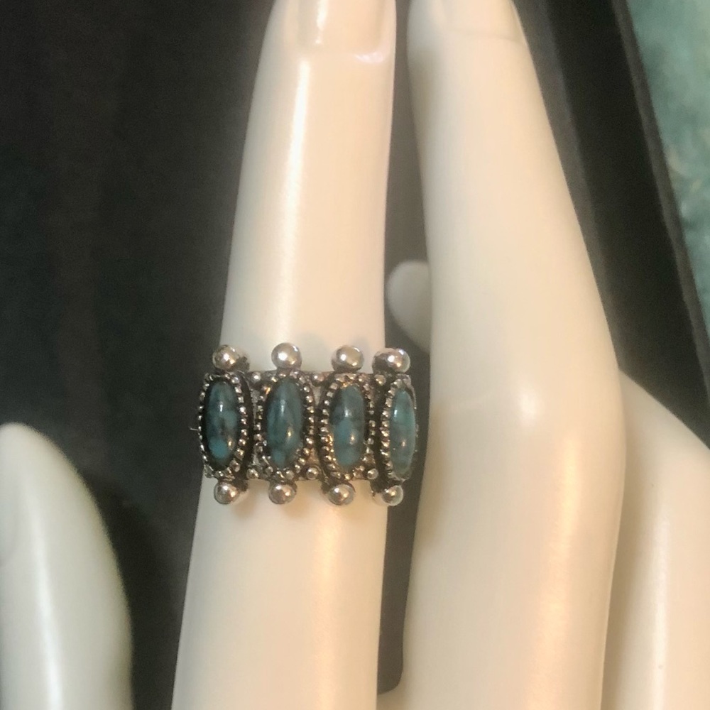 Vintage Stamped UNCAS Silver Tone Adjustable Turquoise Color Ring